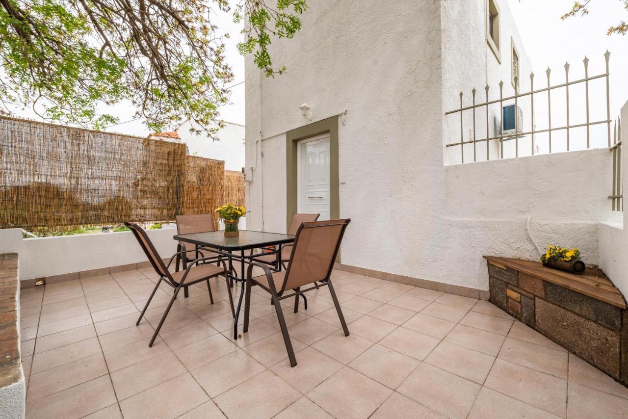 Traditional Suburbs Maisonette Cos Exterior foto